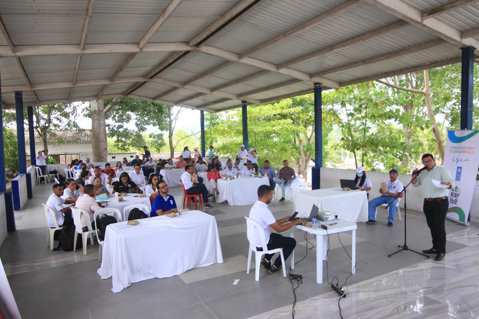 Alcaldes de 7 municipios en Atlántico y Bolívar aceptan el reto de la transformación digital